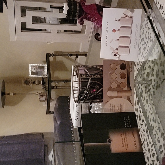 More items added!!! ***Price drop*** Skincare and makeup bundle 💋💅 - Picture 12 of 16